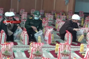 توزیع ۱۴۰۰ بسته معیشتی بین سیل زدگان و نیازمندان شهرستان مهر