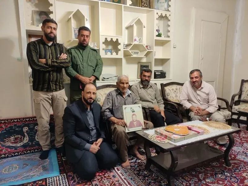 دیدار از خانواده های شهید منصور عباس پور و علیرضا شفیعی