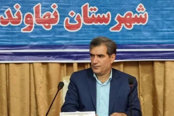 آموزش و پرورش نهاوند با هدف بالا بردن تراز علمی شهرستان تلاش کند