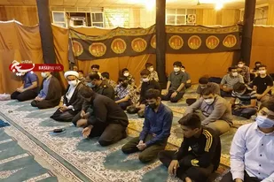 نشست صمیمی مسئول نمایندگی ولی فقیه در سپاه فجر در پایگاه&zwnj;های مقاومت ناحیه ثارالله (ع) شهرستان شیراز