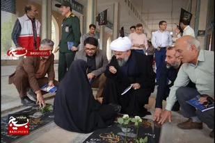 غبارروبی قبور مطهر شهدا در شهر خورموج