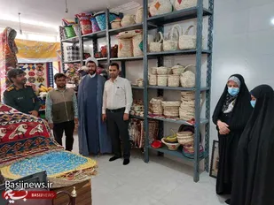 بازدید از کارگاه صنایع دستی به مناسبت هفته بسیج سازندگی