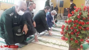 غبارروبی و عطر افشانی مزار شهدا در شهرستان البرز