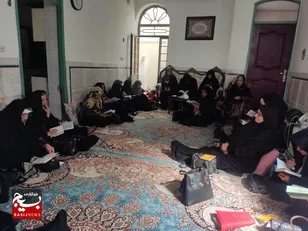 جلسات سنتی قرآن کریم راهی بسوی نور الهی است