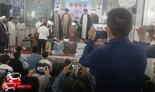 مراسم عمامه گذاری جمعی از طلاب در حمیدیه