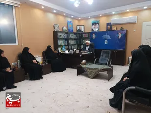 دیدار بسیجیان حوزه ۱۲۸حضرت ام البنین(س)با امام جمعه شهر گرمدره