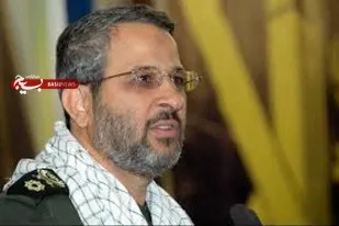 سردار غیب&zwnj;پرور ترفیع درجه فرمانده سپاه صاحب الزمان اصفهان را تبریک گفت