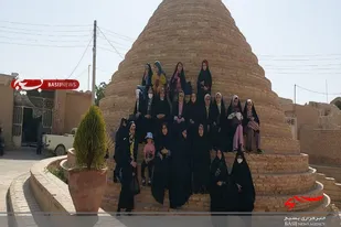 نوجوانان بسیجی پایگاه حضرت زینب (س) سرخه از روستا بیابانک بازدید کردند