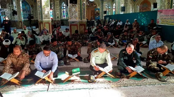 محفل نورانی قرآن کریم وهمچنین عطر افشانی گلزار شهدا توسط گردان ۱۱۷ امام حسین (ع) انجام شد