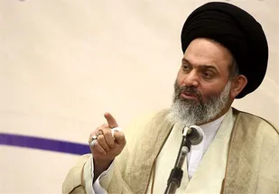 برای رفع مشکلات نباید منتظر نگاه دشمن باشیم/رؤسای جمهور آمریکا تفاوتی با هم ندارند