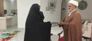 دیدار و تجلیل مسئول دفتر نمایندگی ولی فقیه در سپاه فتح از خانواده شهدا در یاسوج
