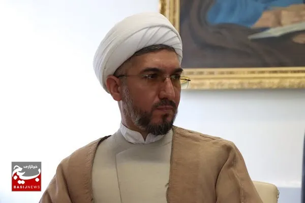 زنده نگه داشتن دین در گرو تقویت فرهنگ ایثار و شهادت است