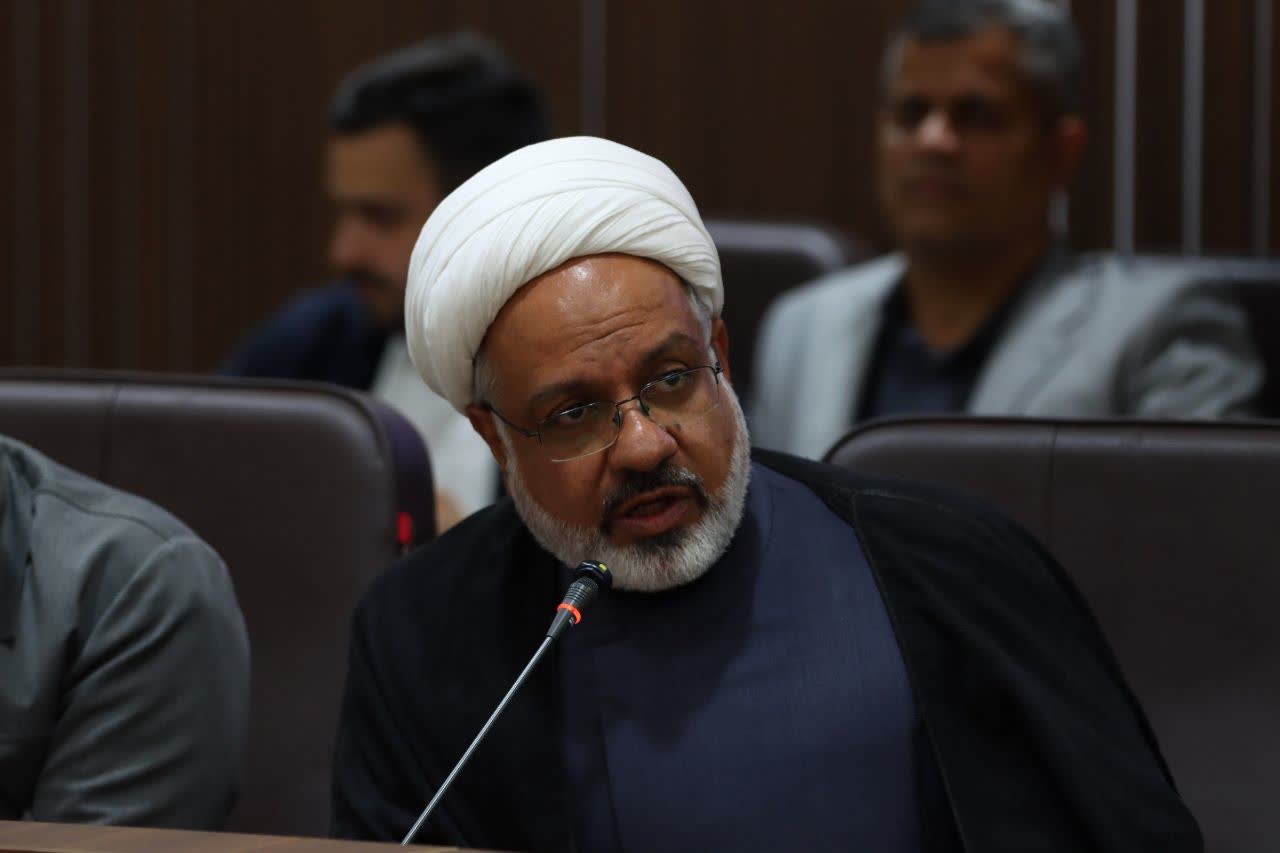 مکتب شهید میرزا کوچک جنگلی و شهید سلیمانی مکتبی راهبردی است که باید با استفاده از ظرفیت رسانه تبیین و تثبیت شود مکتب شهید میرزا کوچک جنگلی و شهید سلیمانی مکتبی راهبردی است که باید با استفاده از ظرفیت رسانه تبیین و تثبیت شود
