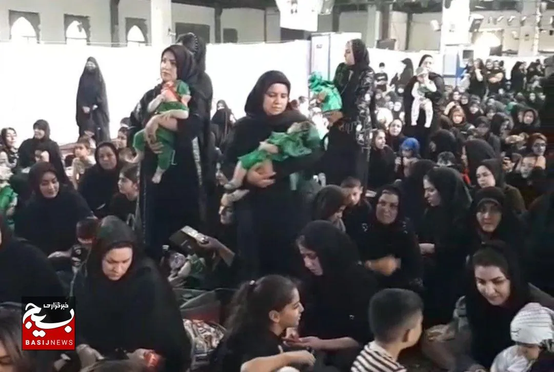 مادران بروجردی شیرخوارشان را نذر یاری قیام امام زمان (عج) کردند
