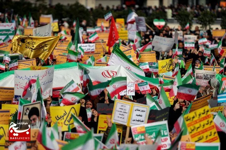 اوج خشم و انزجار خود از جنایات صهیونیست‌ها را در راهپیمایی ۱۳ آبان نشان می‌دهیم