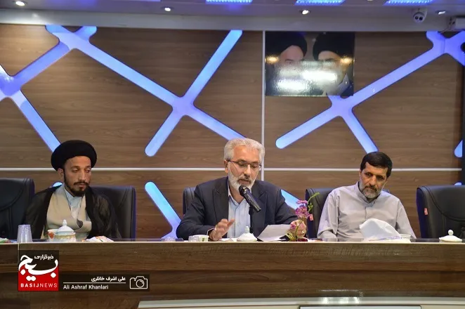 اعطای احکام فرماندهان پایگاه های بسیج شهدای اصناف شهرستان ری