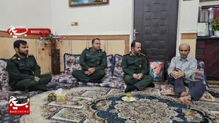 دیدار فرمانده ناحیه عسلویه با رزمنده بسیجی