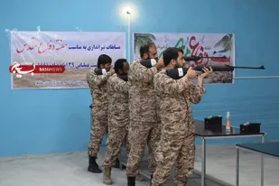 مسابقات فینال تیراندازی به مناسبت هفته دفاع مقدس در تیپ امام صادق (ع) برگزار شد