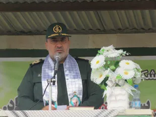 مسئولین ما باید مشکلات را با تفکر بسیجی حل نمایند