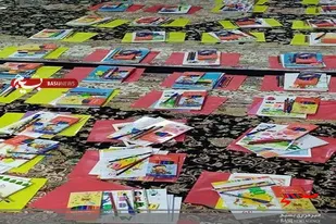 توزیع 80 بسته نوشت افزار ایرانی توسط حوزه ام الائمه زاهدان