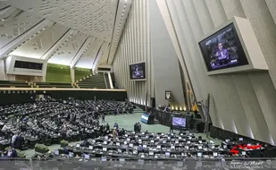 &laquo;سپاه انقلابی، انتقام، انتقام&raquo;  در صحن علنی مجلس طنین انداز شد