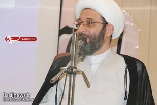 قیامت یوم الفقر و یوم تبلی السرائر است
