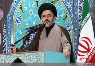 تاریخ انقلاب مملو از ایثار و جانفشانی روحانیون است