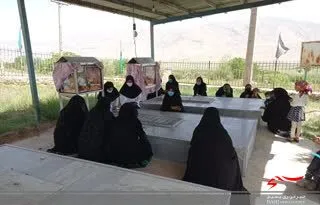 آیین میهمانی لاله ها در روستای دوله سیب