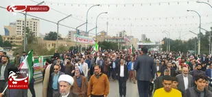 از نسل اول تا چهارم انقلاب اسلامی همقدم در راهپیمایی ۲۲ بهمن ۱۴۰۲