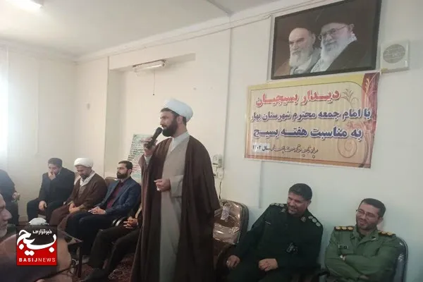 بسیج تداعی‌گر ولایت‌مداری است