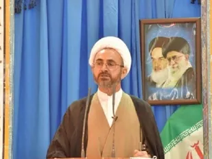 جایگاه مسئولان برای خدمتگزاری به مردم است/ با پیروی از ولایت بر مشکلات پیروز می شویم