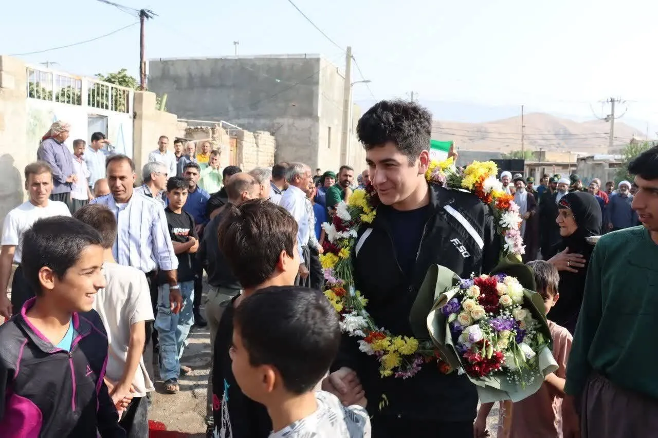 ایستادگی ملوان آبدانانی