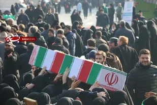 تشییع پیکر شهدای گمنام دوران دفاع مقدس در کرج (2)