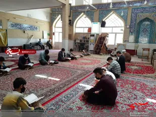 مراسم جزء خوانی قرآن کریم بسیجیان پایگاه امام خمینی (ره)