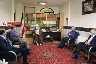 تاکید امام جمعه شهرقدس،بر حمایت از شرکتهای صنعتی شهرستان