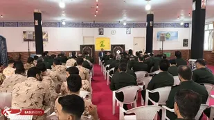 نشست بصیرتی باحضور پایوران ناحیه مقاومت بسیج کاشان