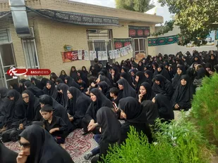 نشست فرهنگی خواهران بسیجی پایگاه کریمه اهل بیت (علیه السلام ) زرند برگزارگردید