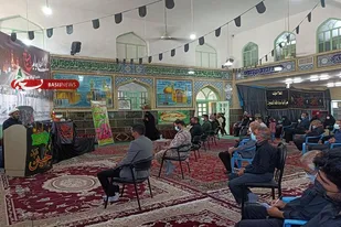 مسئولان و مدیران با حضور خود در مساجد جوانان را ترغیب به نماز کنند