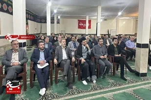 دیدار جمعی از مسئولین تویسرکان با امام جمعه این شهرستان به مناسبت هفته دولت