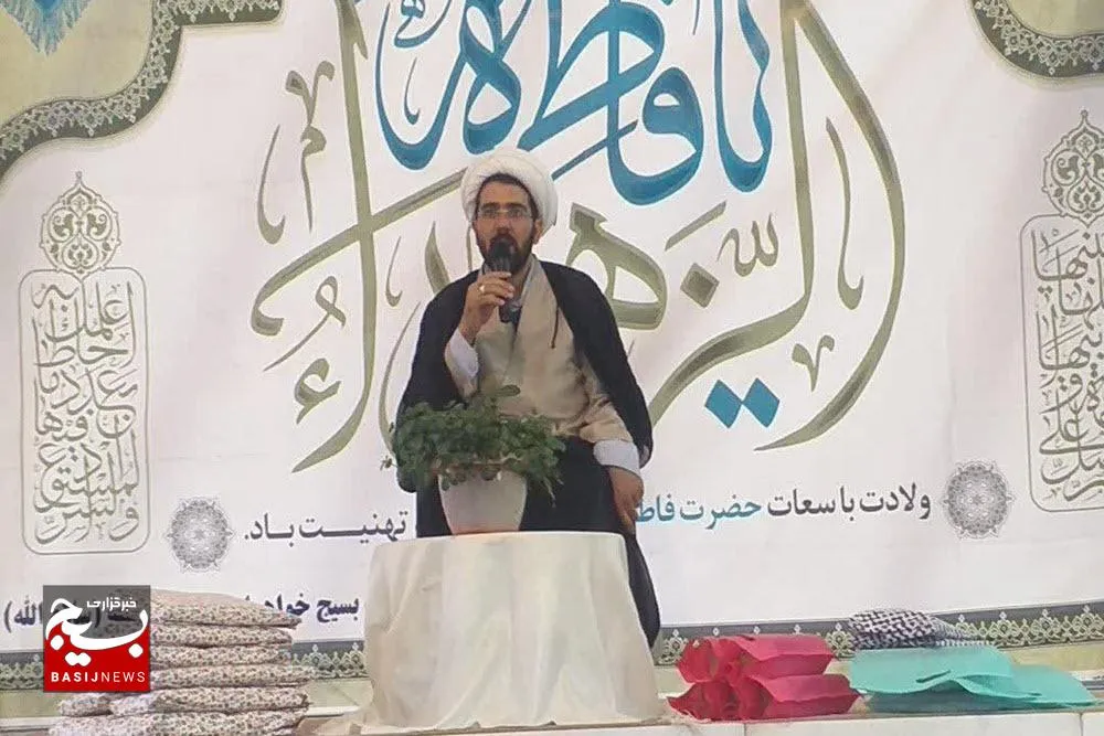 سیره حضرت زهرا (س) چراغ راه مادران امروز