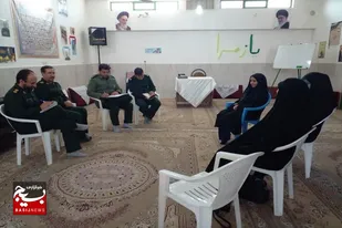 مسوول اجتماعی سپاه استان از پایگاه های خواهران سرخه بازدید کرد