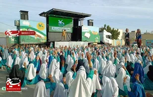 تماشاخانه سیار کانون مهمان کودکان و نوجوانان سیستان و بلوچستانی است