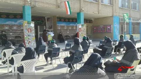 نشست خاطره گویی رزمندگان در جمع دانش آموزان برگزار شد+تصاویر