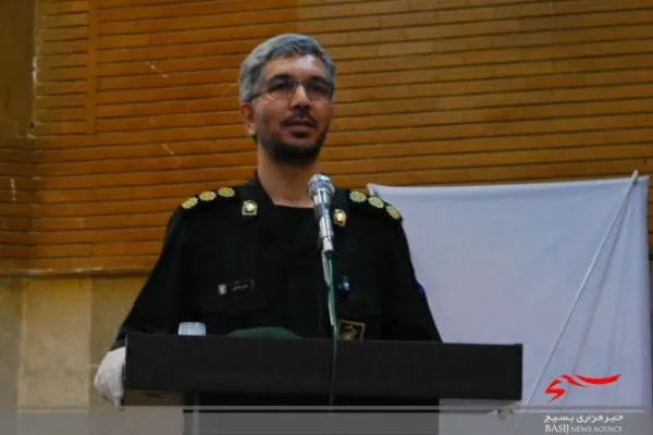 بسیج باید پرچم‌دار تبیین و تبلیغ در برنامه‌های دهه فجر باشد