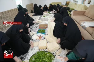 تهیه و توزیع بسته&zwnj;های افطاری ساده به همت همسران پاسداران و شهدای همدان +تصاویر