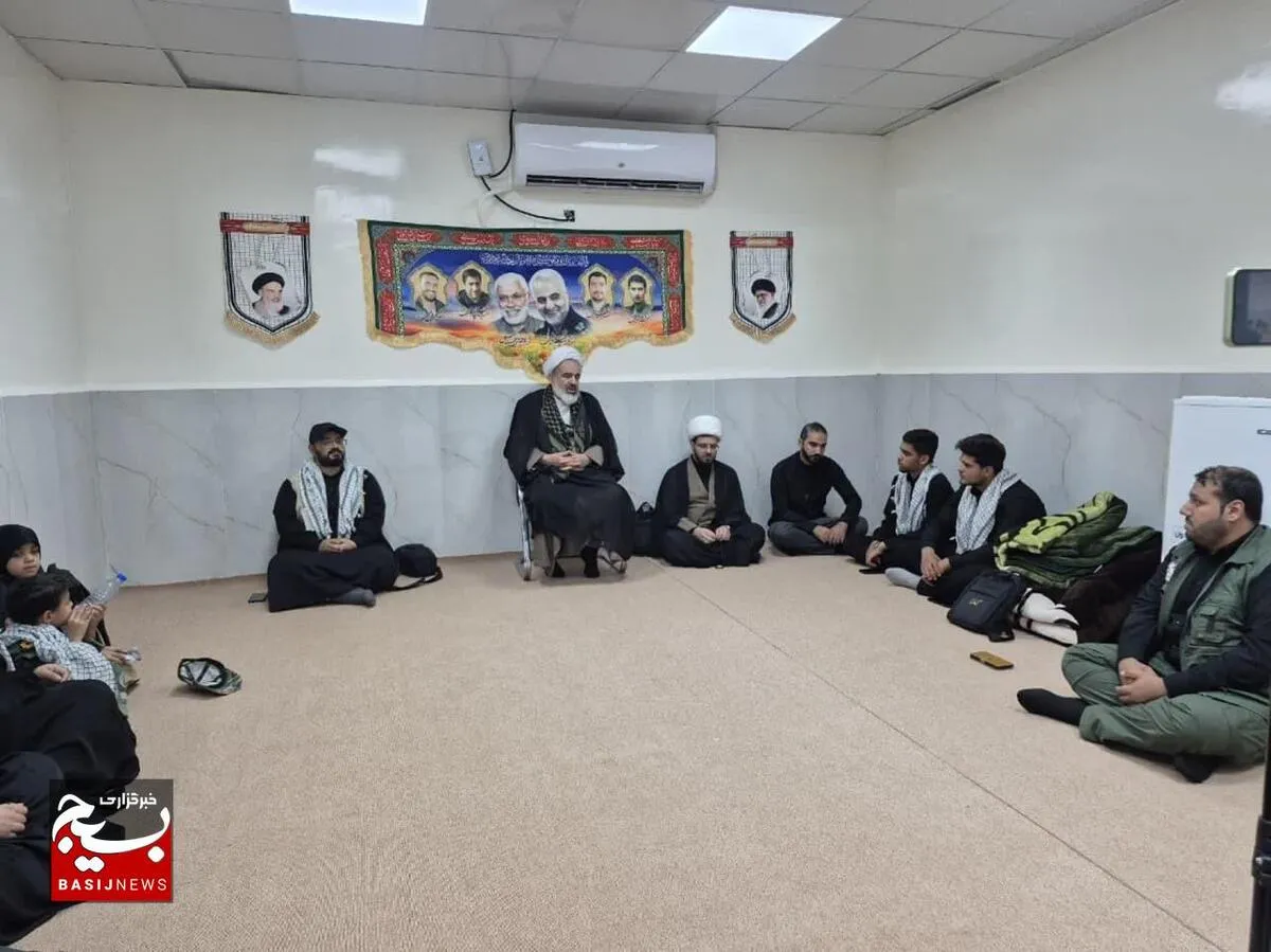 دیدار خبرنگاران خبرگزاری بسیج دشت آزادگان با حجت‌الاسلام رستگار، مسئول دفتر نمایندگی ولی فقیه در سپاه حضرت ولیعصر(عج) استان خوزستان، به مناسبت فرارسیدن روز خبرنگار برگزار شد.