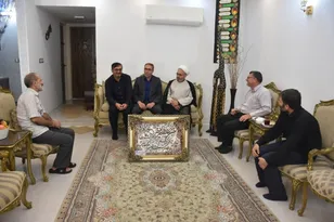 دیدار مدیر کانون بسیج اساتید دانشگاه آزاد قوچان با آزاده هشت سال دفاع مقدس در سالروز بازگشت آزادگان
