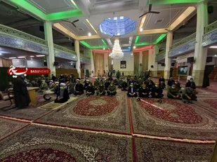 حضور رزمندگان گردان 117 امام حسین (ع) در نماز وحدت نیروهای مسلح شهرستان آران و بید گل