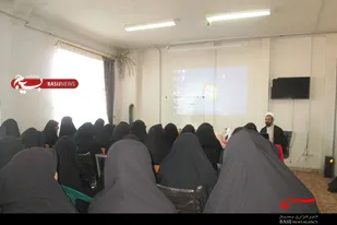 کار سرگروه جذب و شبکه&zwnj;سازی همراه با هدایت و شکوفایی استعدادهاست