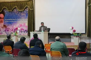 فکرتقسیم بندی آمریکابه خوب وبدیک فکرمنافقانه ونتیجه ای جز خسارت برای ایران ندارد